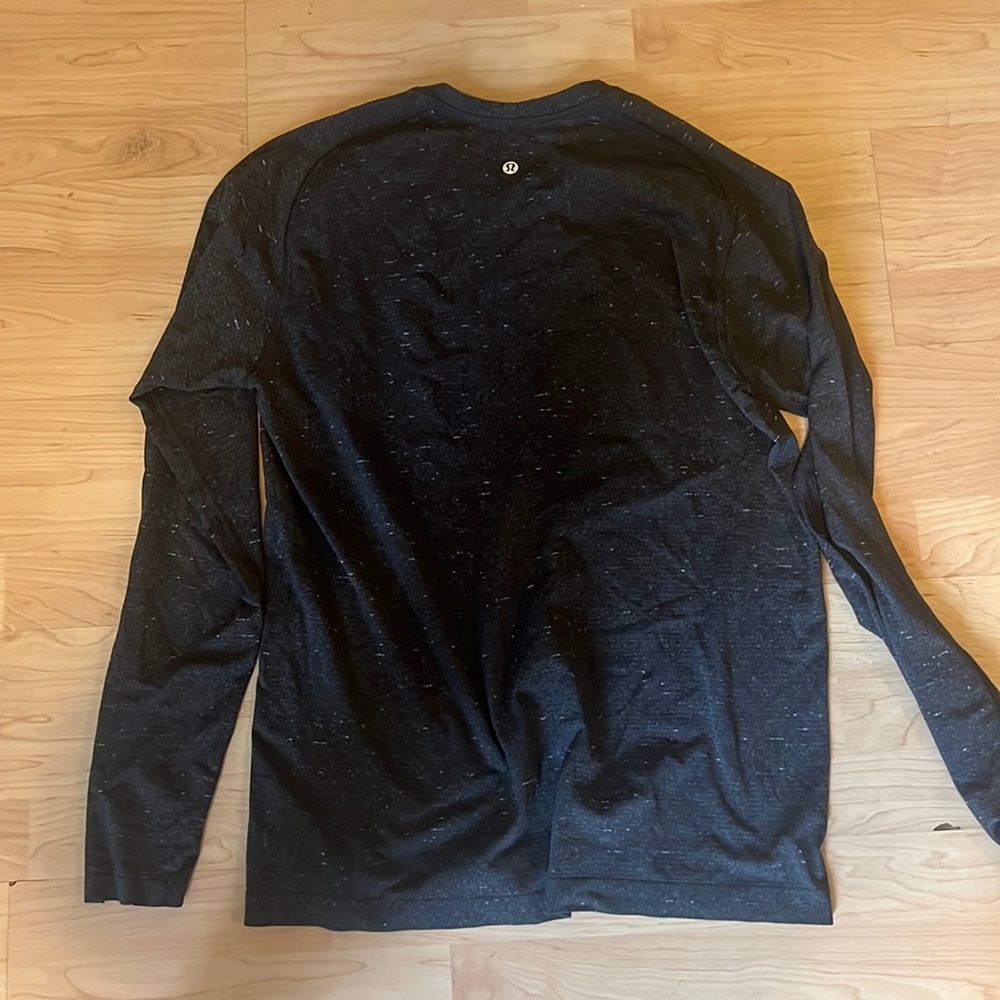 long sleeve men’s lulu shirt